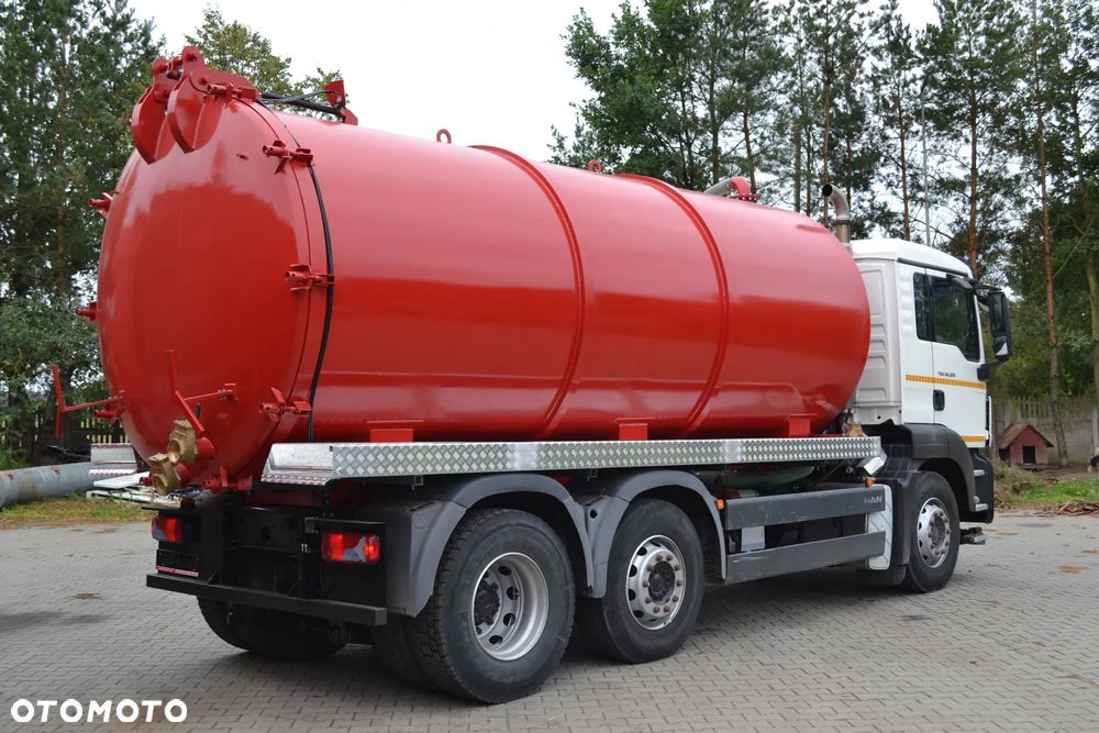 MAN TGS 26.320 2011 MANUALNA SKRZYNIA BIEGÓW ASENIZACYJNY SZAMBIARKA NOWA BECZKA 20 m³ OŚ SKRĘTNA - 3