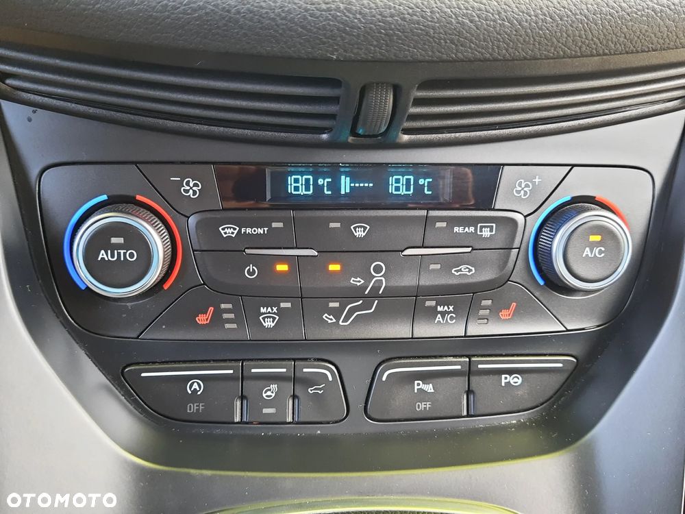Ford Kuga 1.5 EcoBoost 2x4 ST-Line - 32