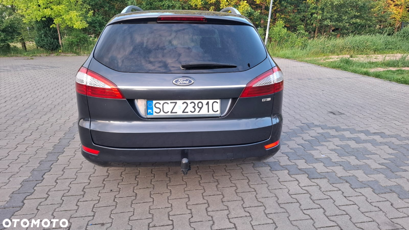 Ford Mondeo 2.0 TDCi Ghia - 12