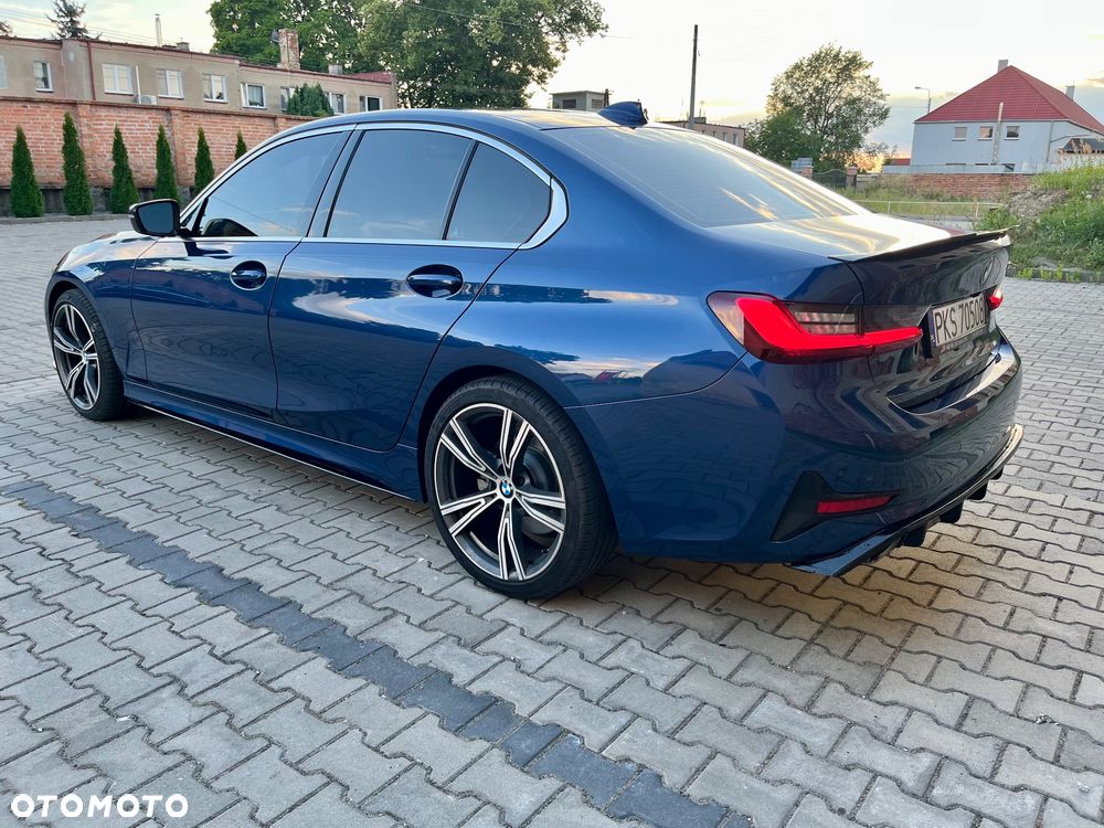 BMW Seria 3 330i Sport Line - 4
