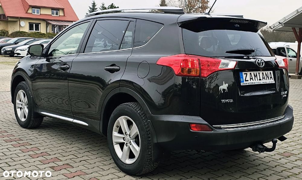 Toyota RAV4 2.2 D-CAT Premium - 10