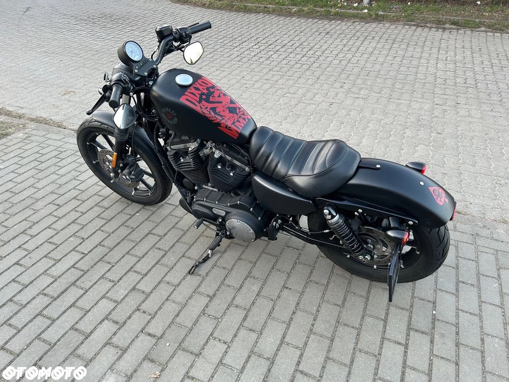 Harley-Davidson Sportster Iron 883 - 3