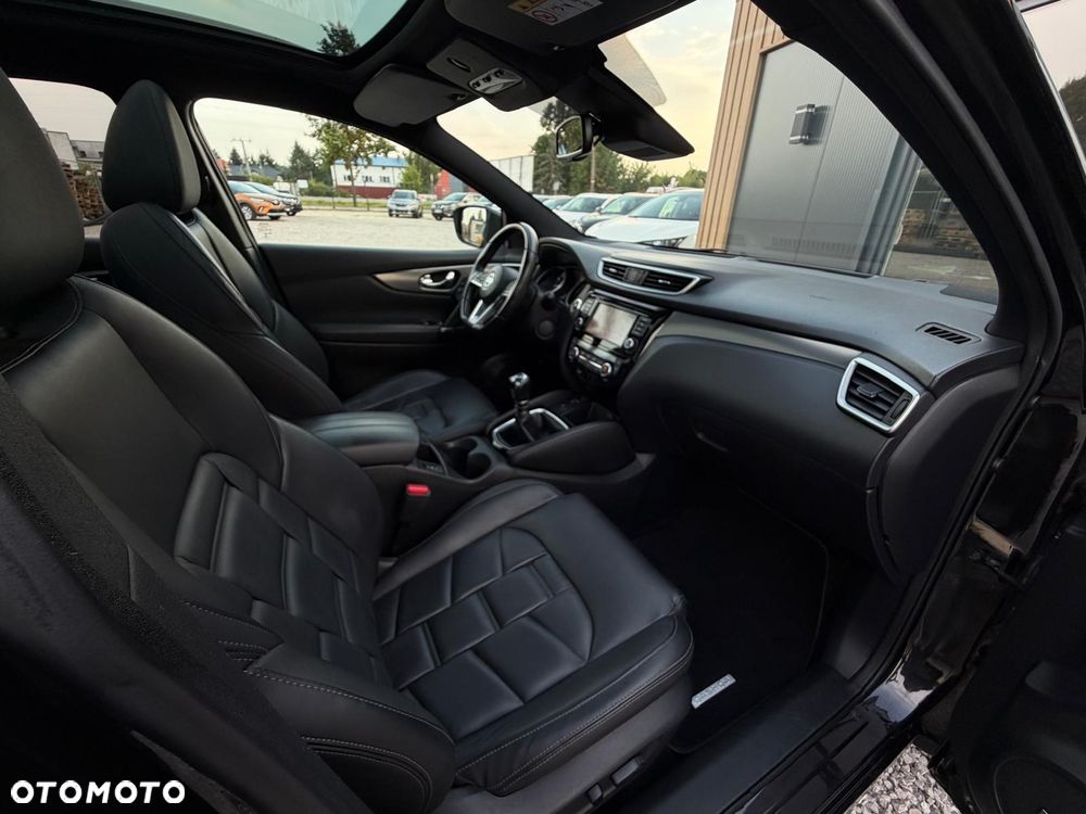 Nissan Qashqai 1.3 DIG-T Tekna+ - 25