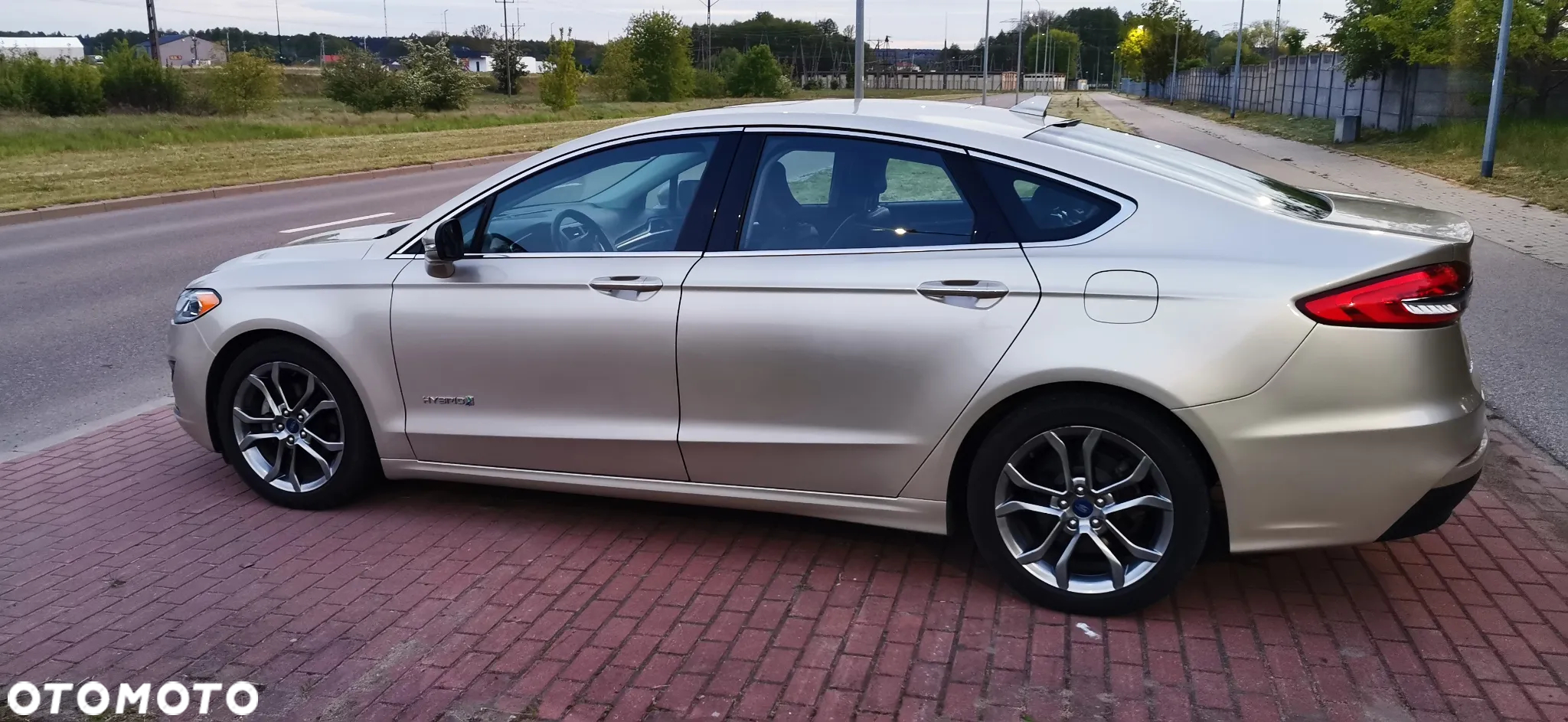 Ford Mondeo 2.0 Hybrid Titanium - 30