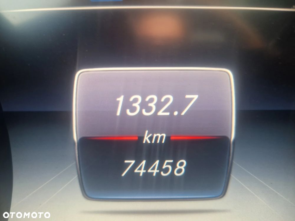 Mercedes-Benz Klasa E 300 9G-TRONIC Exclusive - 8