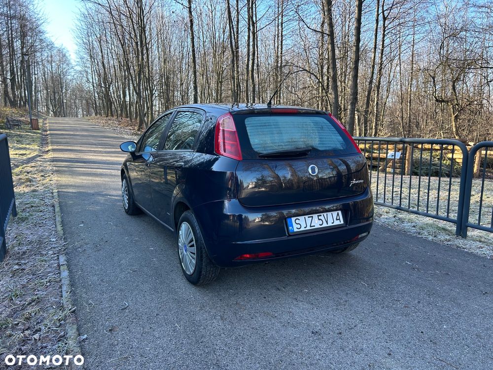 Fiat Grande Punto - 23