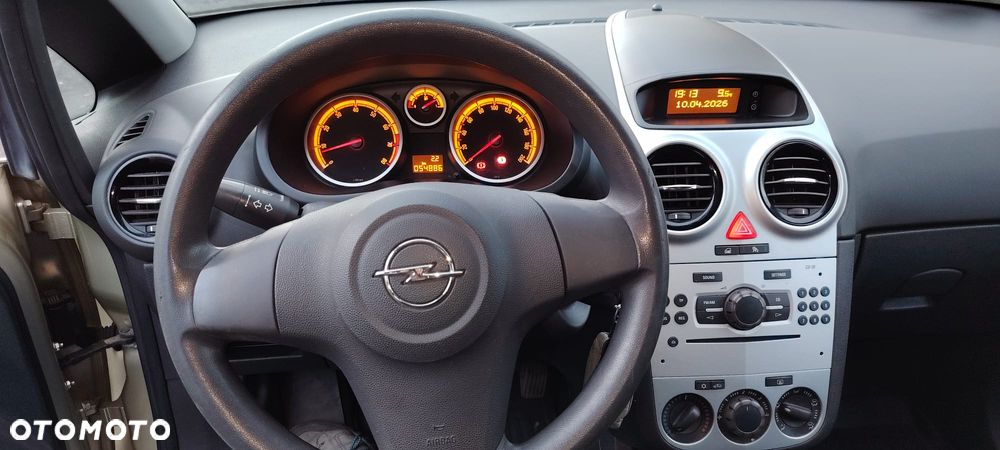 Opel Corsa 1.2 16V Essentia - 22