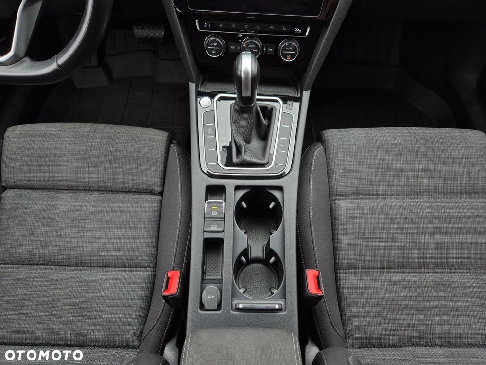 Volkswagen Passat 2.0 TSI Business DSG - 18