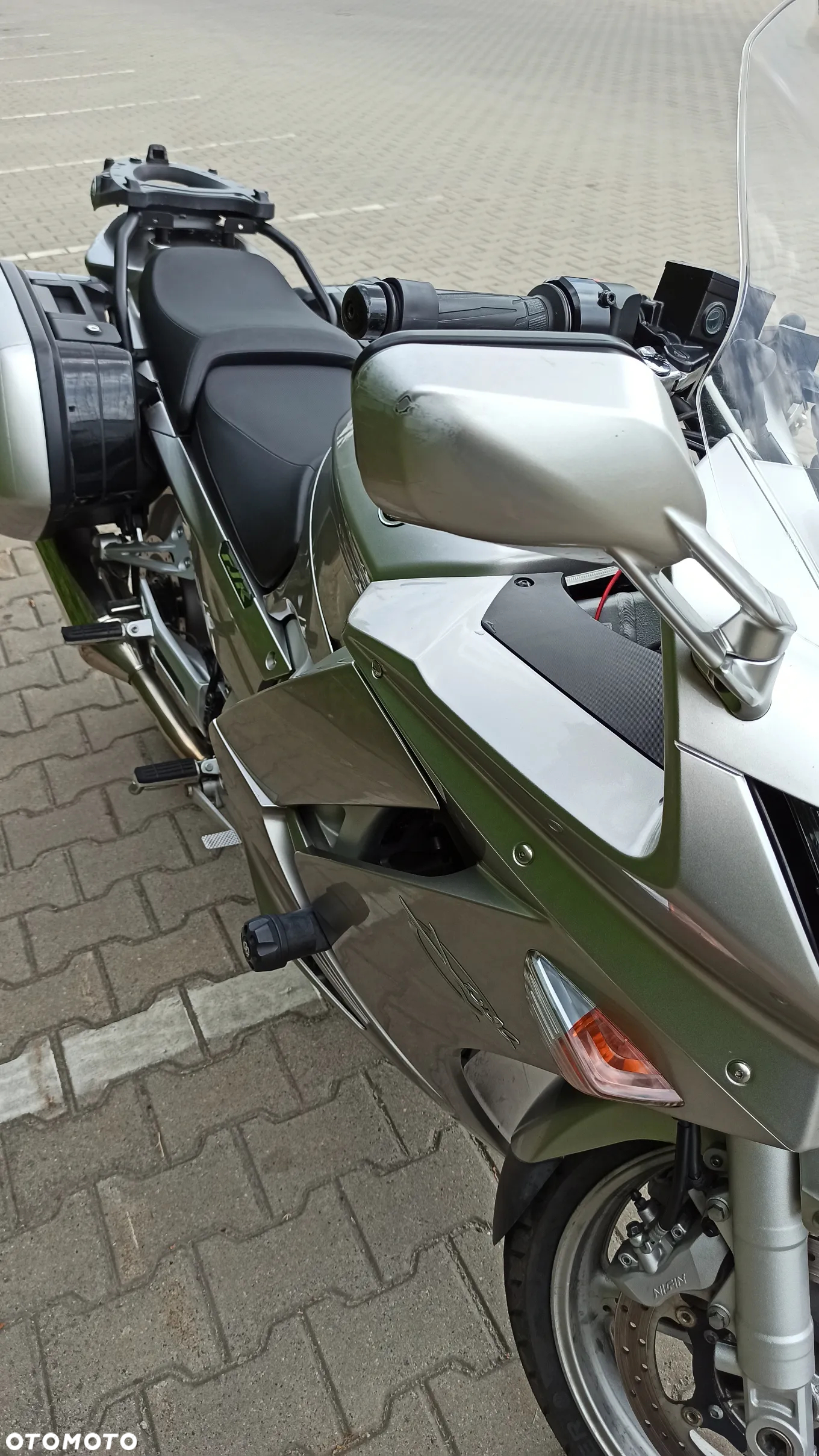 Yamaha FJR - 12
