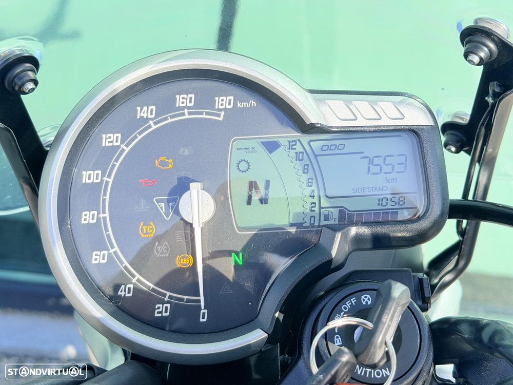 Triumph Speed Twin 400 - 7