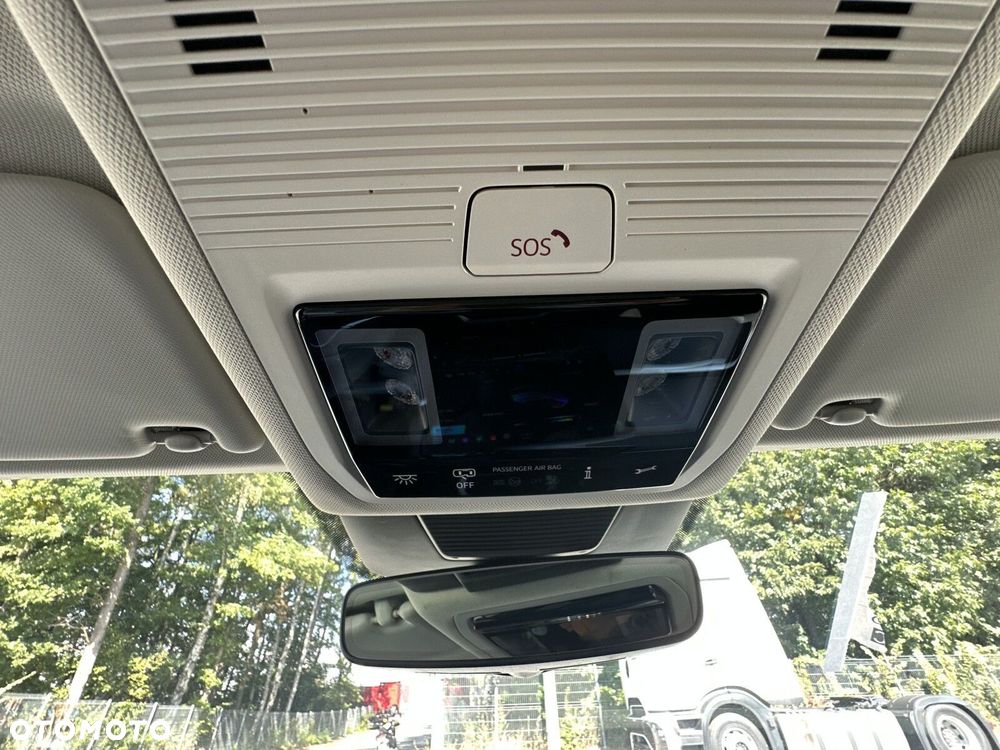 Volkswagen T-Roc 1.5 eTSI Life DSG - 20