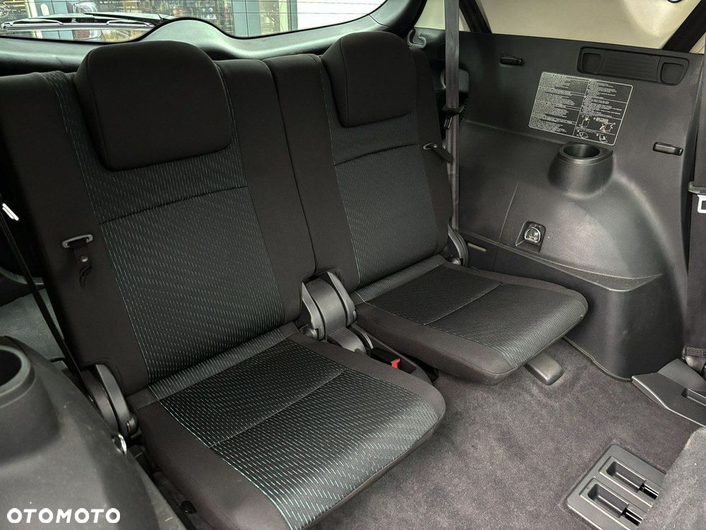 Toyota Verso 1.8 Premium 7os - 24