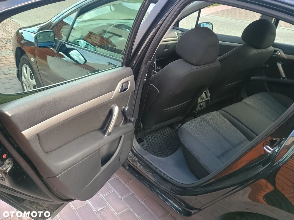 Peugeot 407 2.0 HDI Presence n.gama - 8