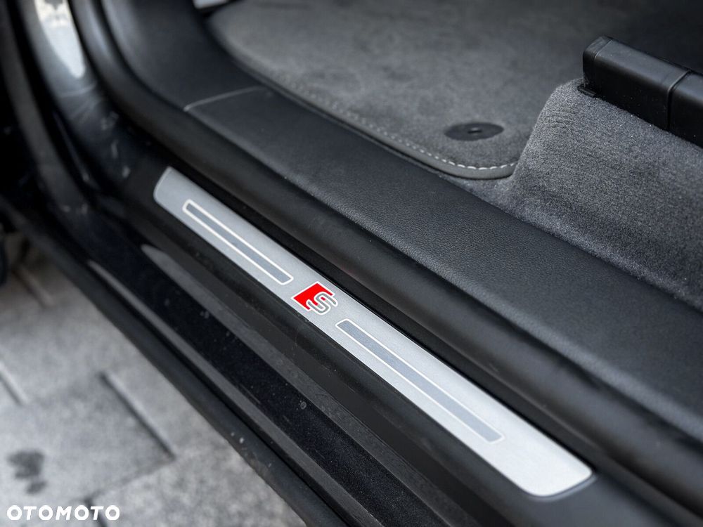 Audi Q8 - 17