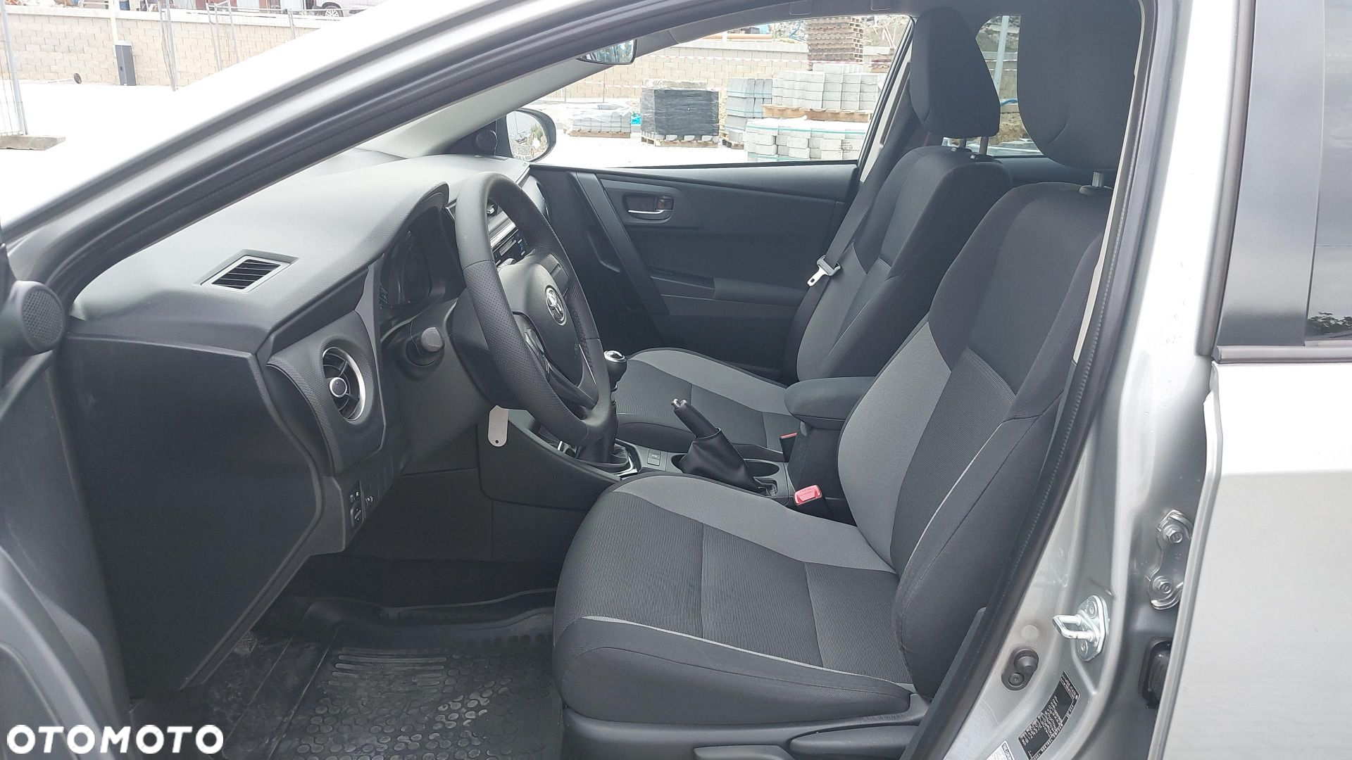 Toyota Auris - 9