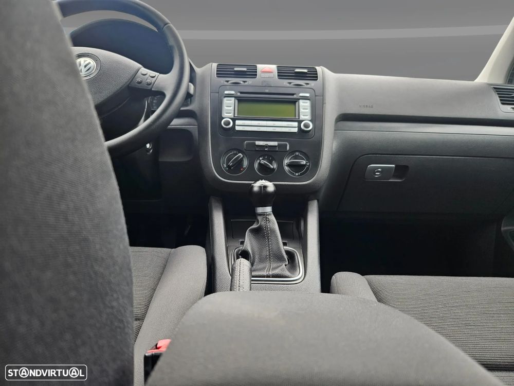 VW Golf 1.9 TDi BlueM. Confortline - 26