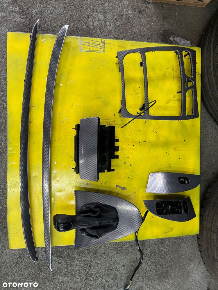 MERCEDES CLK W209 DEKORY LISTWY OZDOBNE CARBON KOMPLET - 1