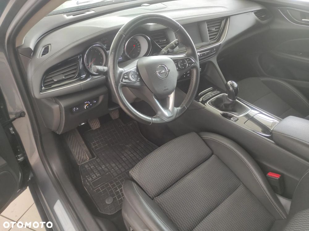 Opel Insignia 1.5 T Enjoy S&S - 11