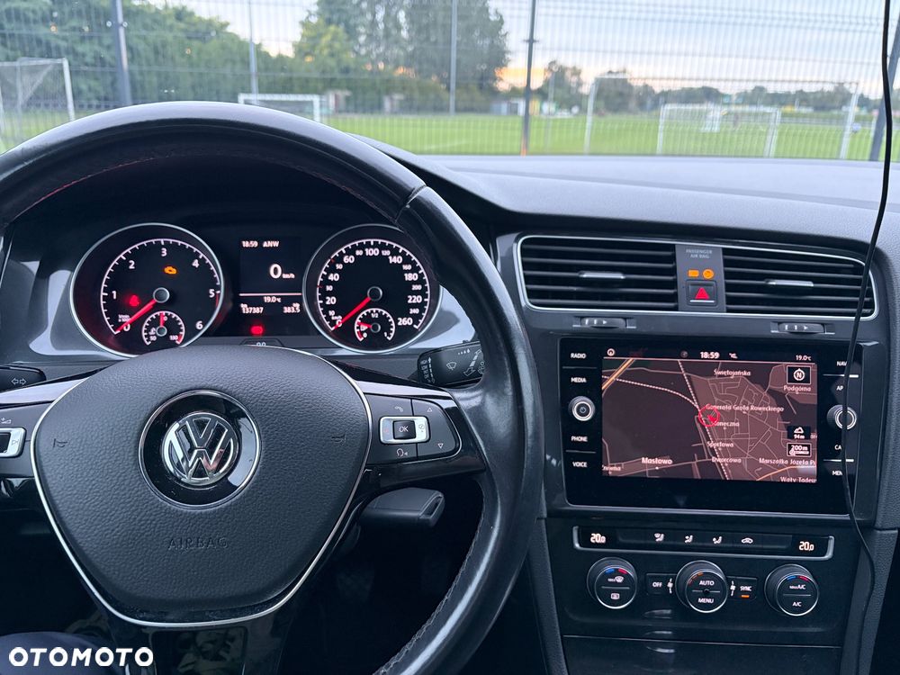 Volkswagen Golf 1.6 TDI (BlueMotion Technology) Trendline - 24
