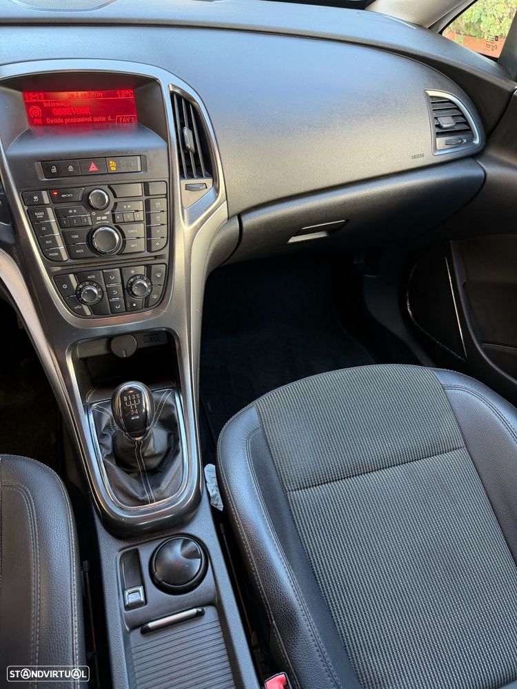 Opel Astra 1.3 CDTI Cosmo Start/Stop - 27