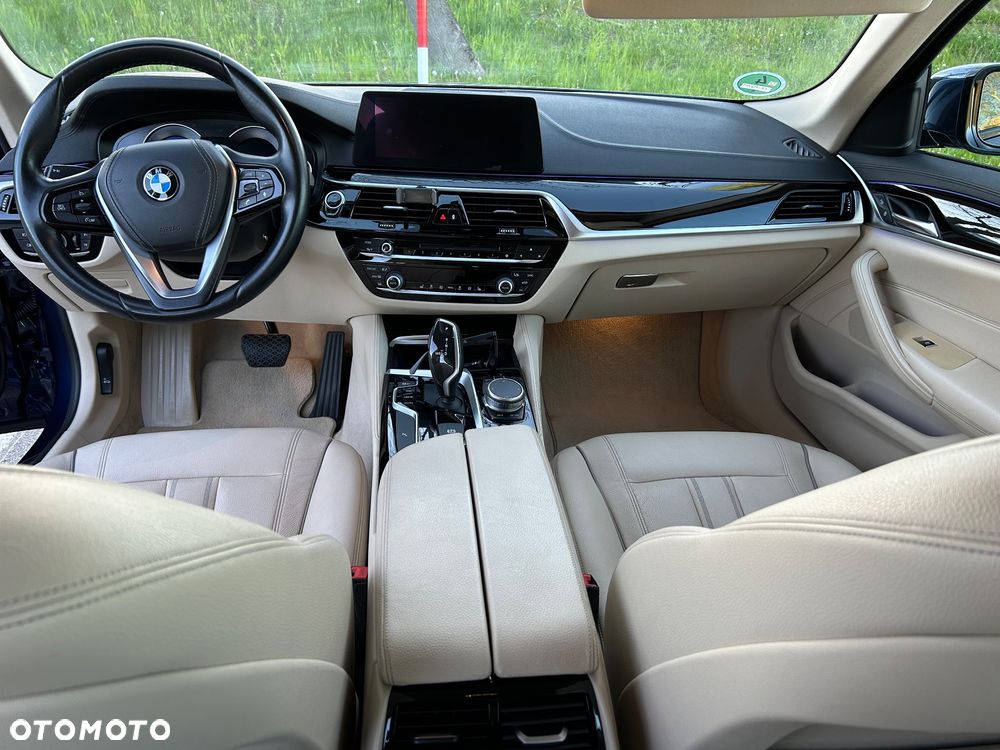 BMW Seria 5 520d Luxury Line sport - 6