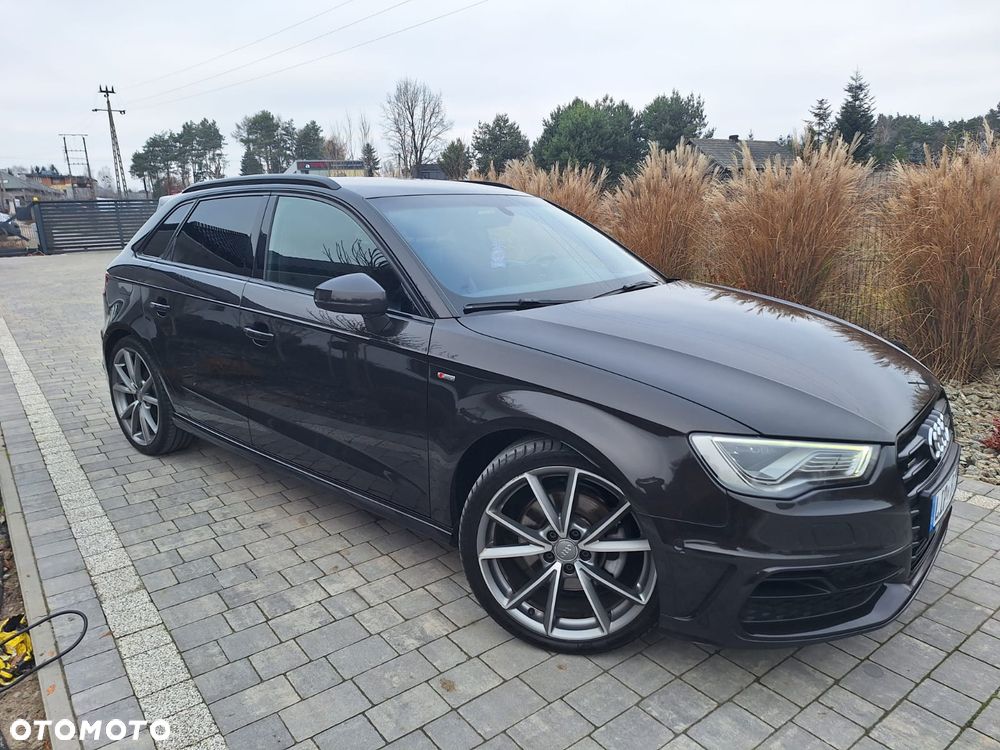 Audi A3 Sportback 2.0 TDI (clean diesel) quattro S tronic S line Sportpaket - 13
