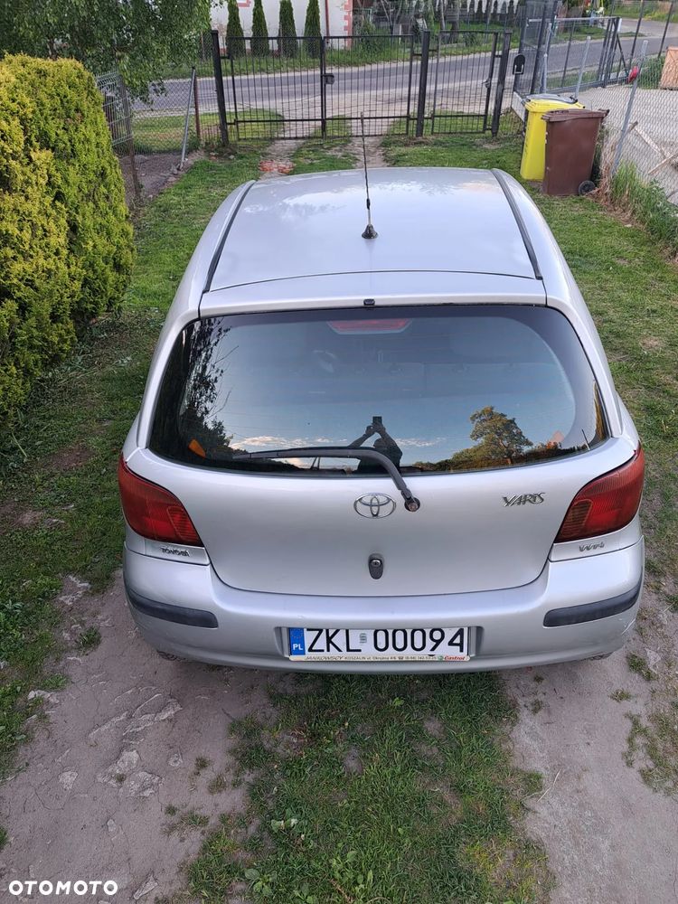 Toyota Yaris 1.0 Terra - 5