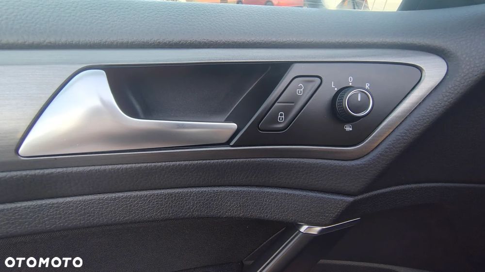 Volkswagen Golf 1.2 TSI Trendline - 24