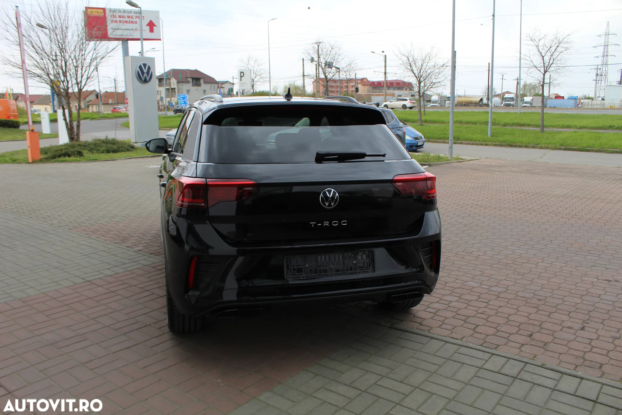 Volkswagen T-ROC 1.5 TSI DSG R-Line - 9