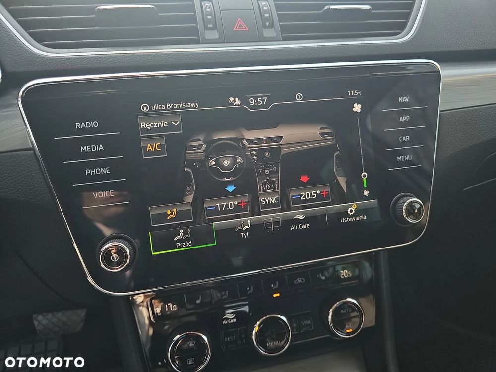 Skoda Superb 2.0 TDI SCR Style DSG - 34