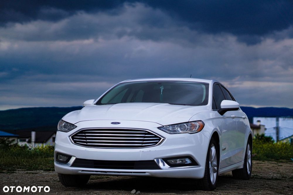 Ford Fusion - 1