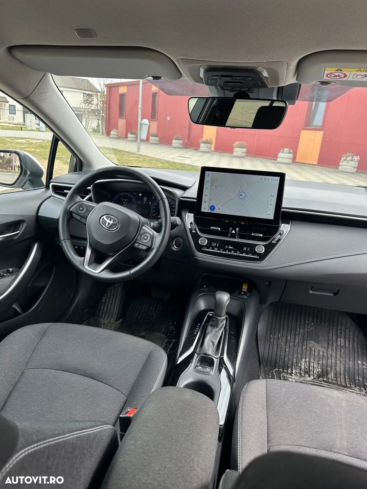 Toyota Corolla 1.8 HSD Business - 12