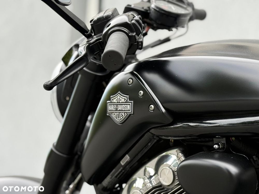Harley-Davidson V-Rod Muscle - 5