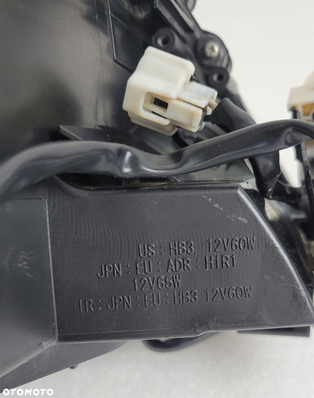 LAMPA LEWA PRZÓD BI-XENON LEXUS LS460 - 13
