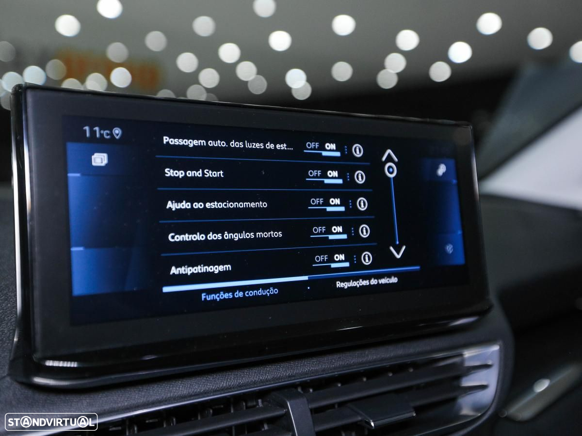 Peugeot 5008 1.5 BlueHDi Allure EAT8 - 28