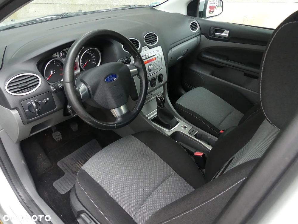 Ford Focus 1.8 Style - 2
