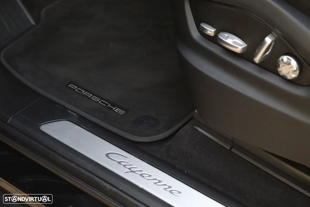 Porsche Cayenne E-Hybrid - 16