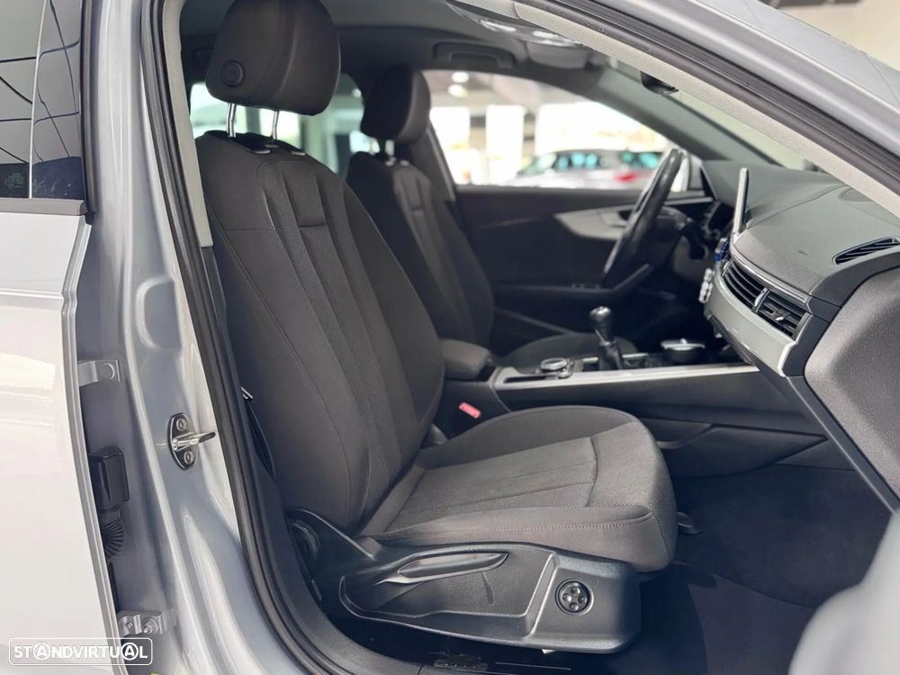 Audi A4 Avant 2.0 TDI Business Line - 9