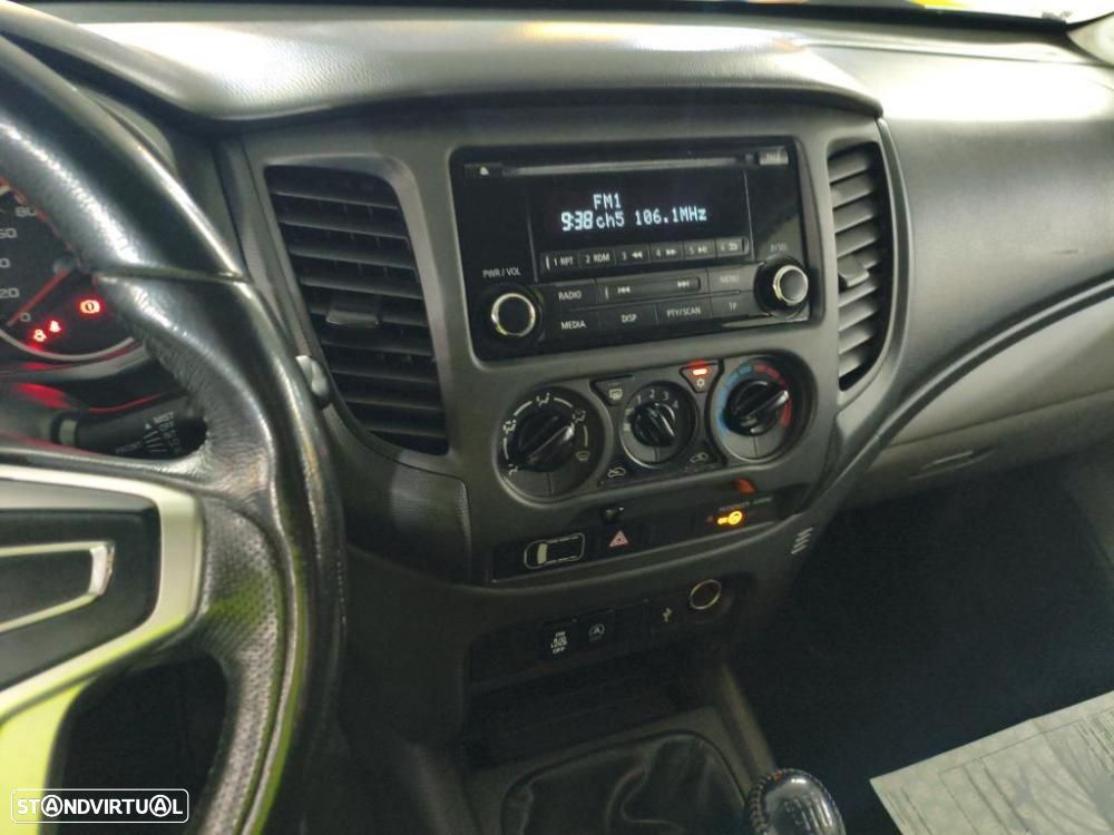 Mitsubishi L200 2.4 DI-D Club Invite 4WD - 5