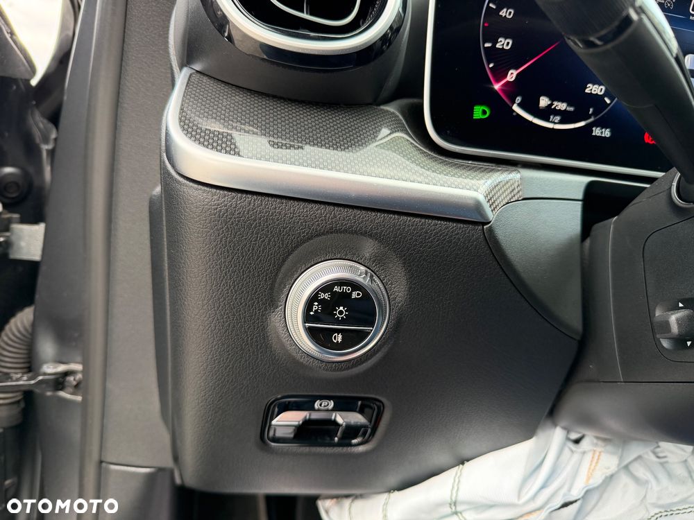 Mercedes-Benz Klasa C 220 d mHEV 4-Matic AMG - 34