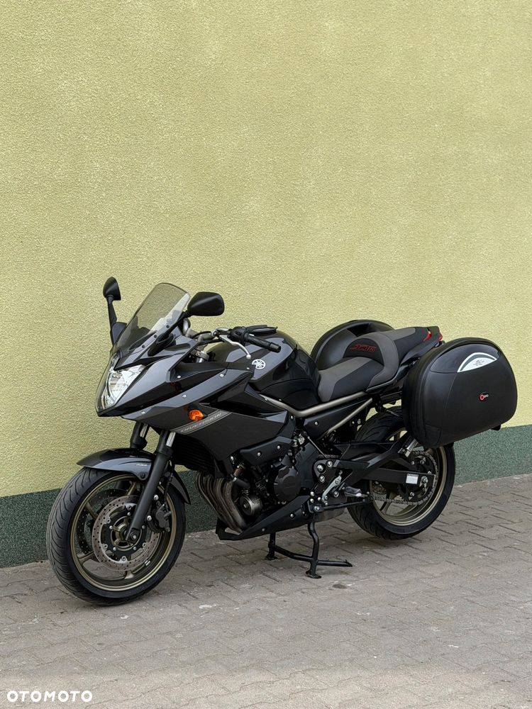 Yamaha XJ - 27