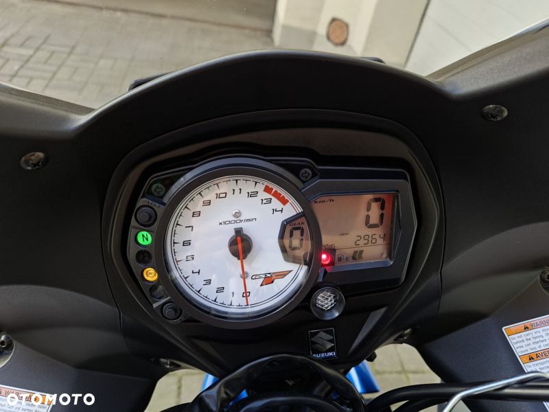 Suzuki GSX - 4