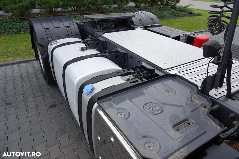 Volvo FM 380 / FULL ADR / LOW KILEAGE / IMPORTAT - 16