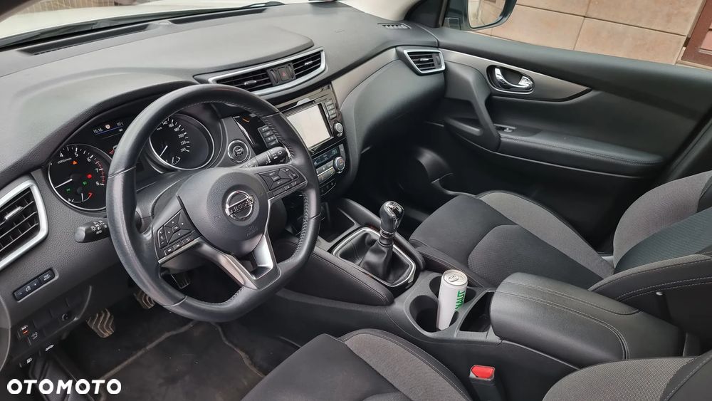 Nissan Qashqai 1.3 DIG-T N-Connecta - 27