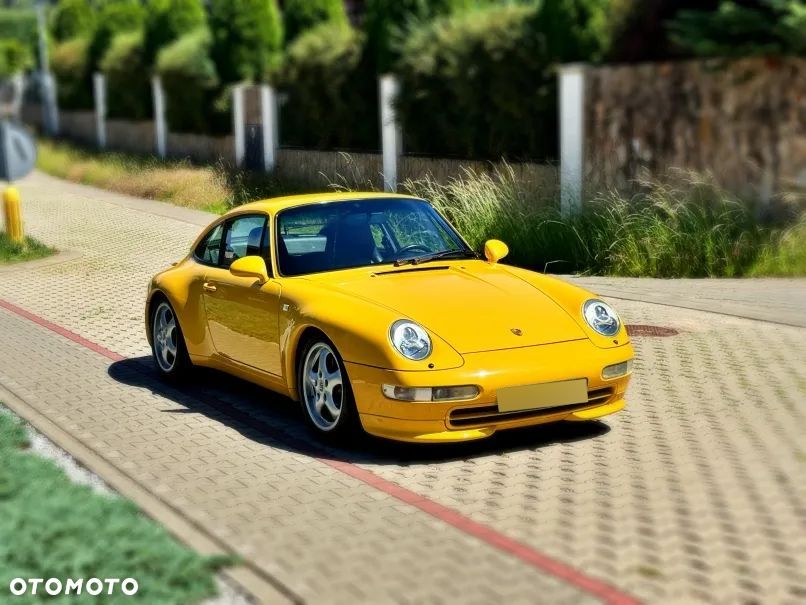Porsche 911 Carrera - 9