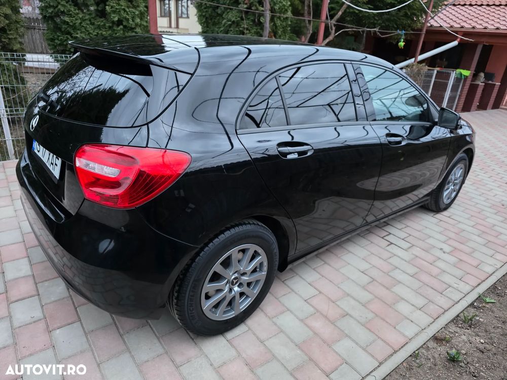 Mercedes-Benz A 180 7G-DCT StreetStyle - 2