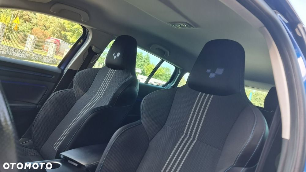 Renault Megane ENERGY dCi 165 EDC GT - 15