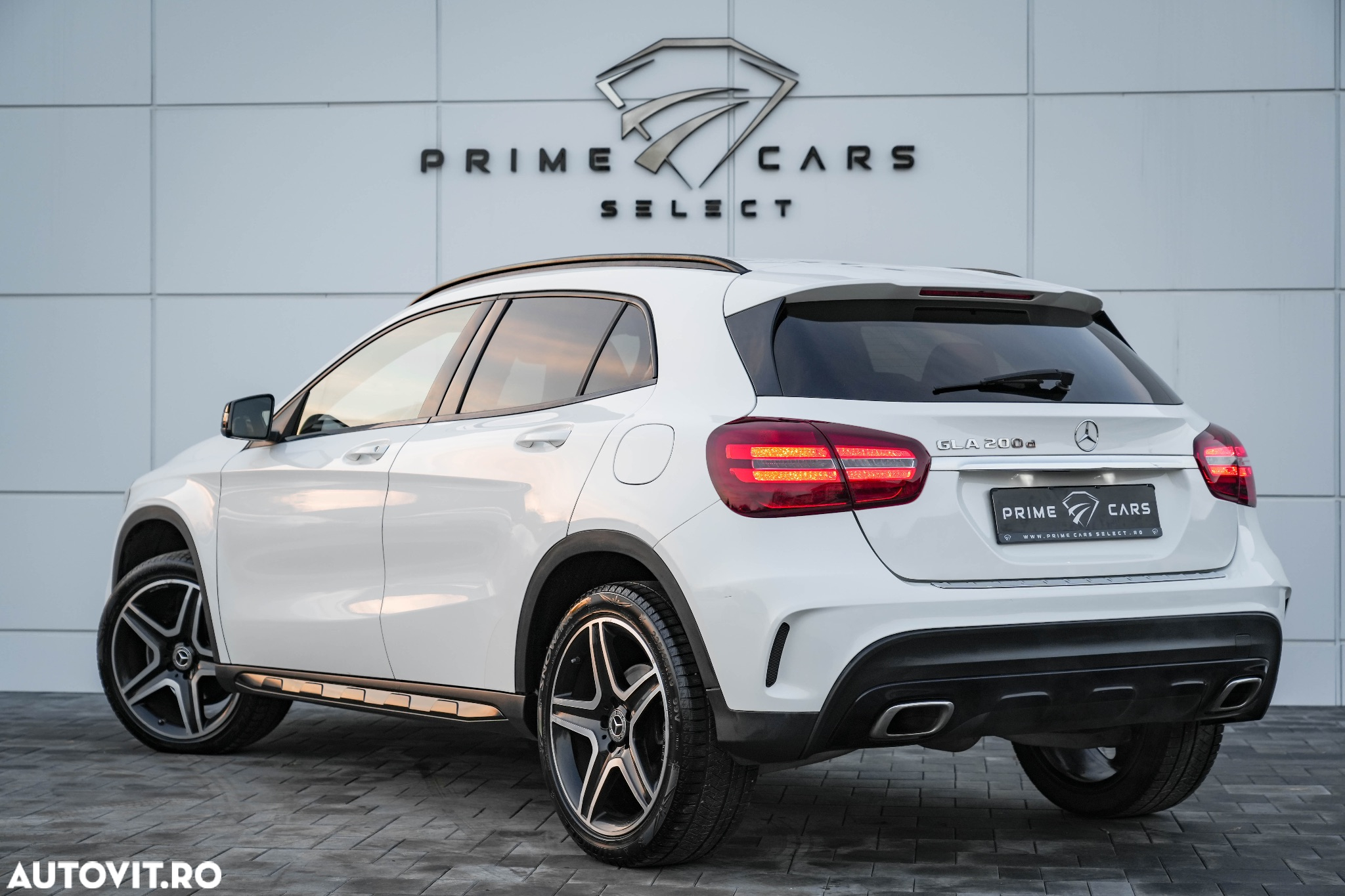 Mercedes-Benz GLA 200 (CDI) d 7G-DCT AMG Line - 4