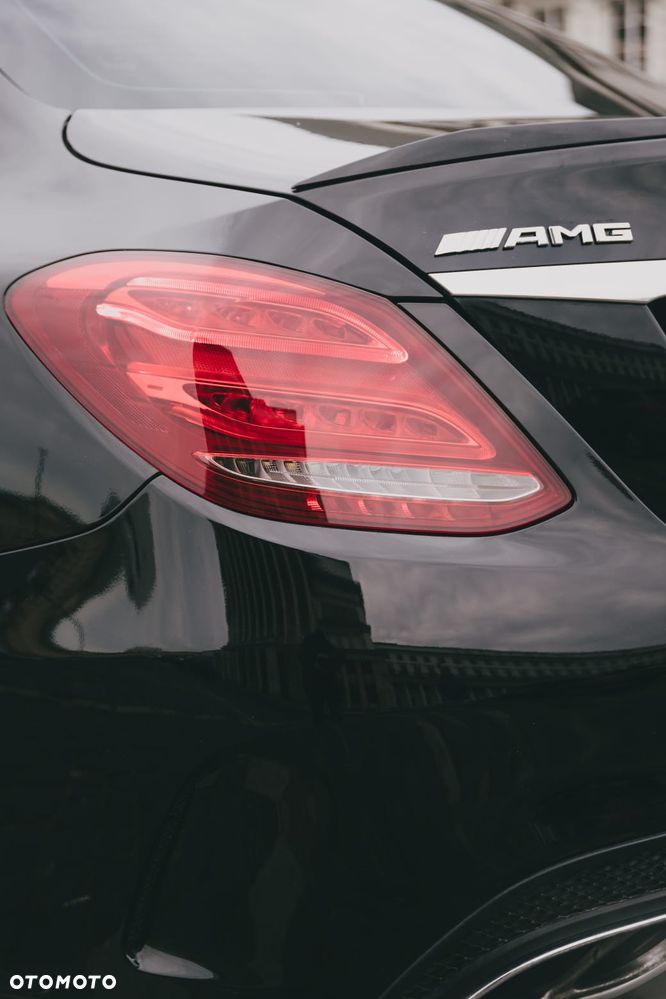 Mercedes-Benz Klasa C 450 AMG 4Matic 7G-TRONIC - 21