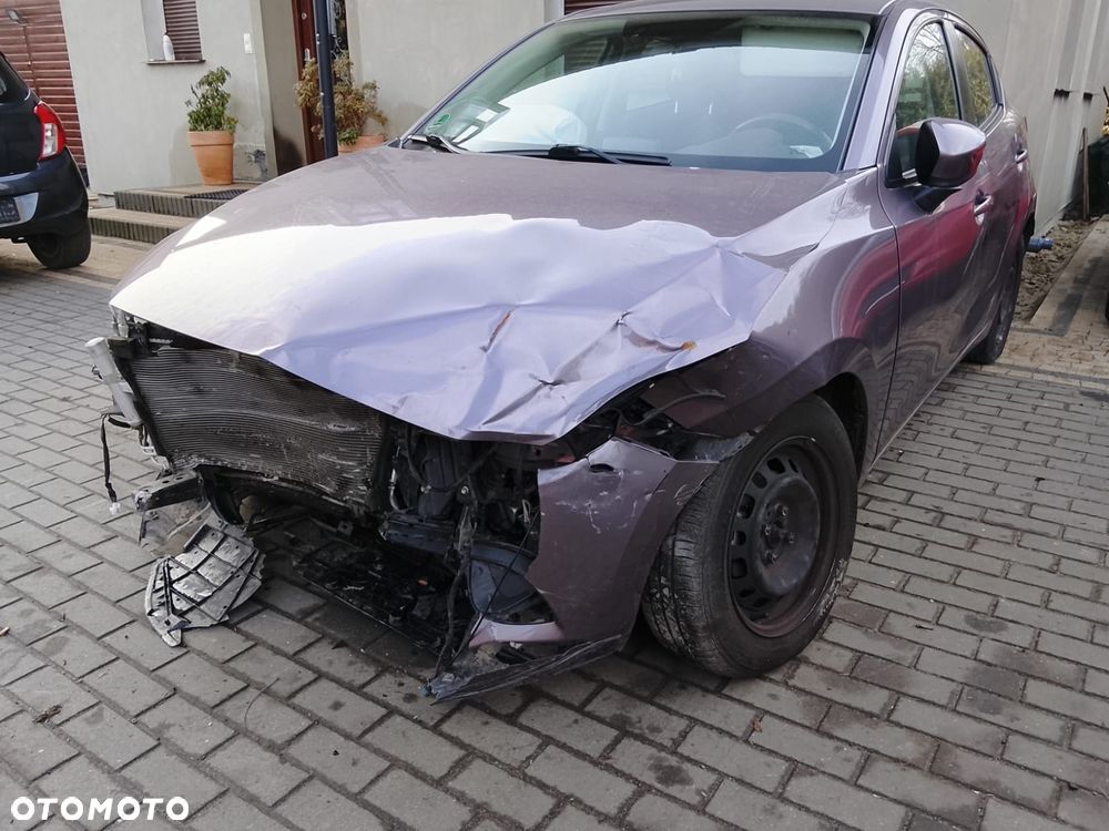 Mazda 2 SKYACTIV-G 90 Sports-Line - 2